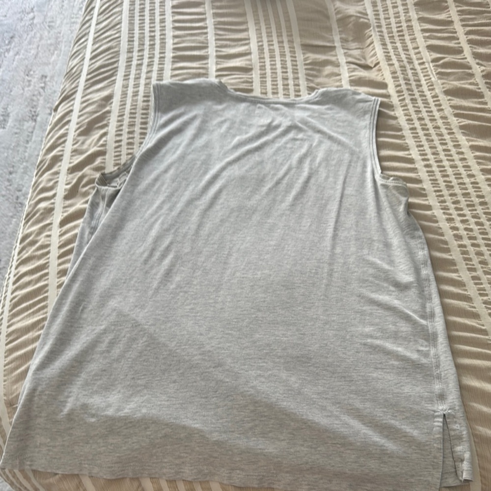Lululemon Athletica Gray Sleeveless Muscle Tee